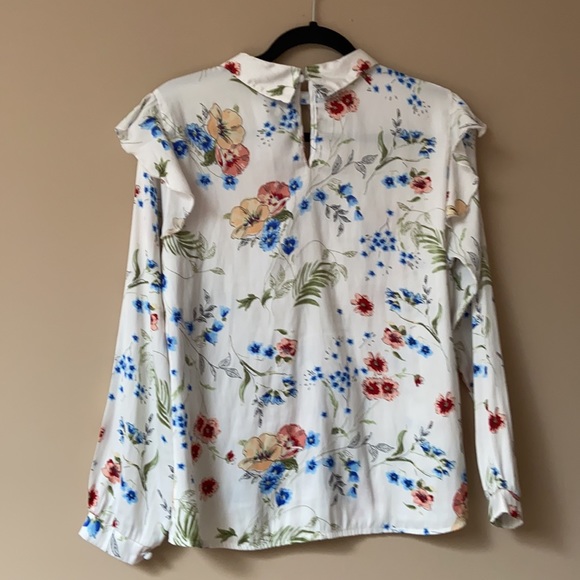 🔥4 for $20🔥 Esmara Floral Long Sleeve Blouse - Picture 2 of 6